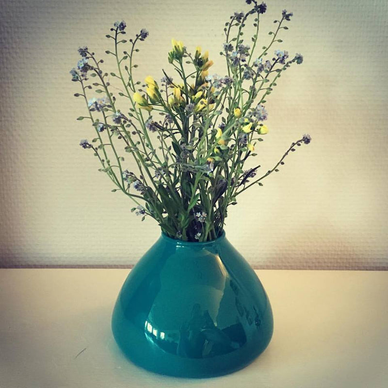 Fin lille vase fra Bloomingville - perfekt til de små kærlighedsbuketter fra børnene