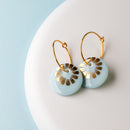 Bloom øreringe - Scherning - Stor - Cloud Blue/Gold