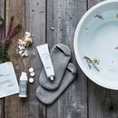 Forkæl dine fødder med lækkert fodbad med produkter fra Mreraki